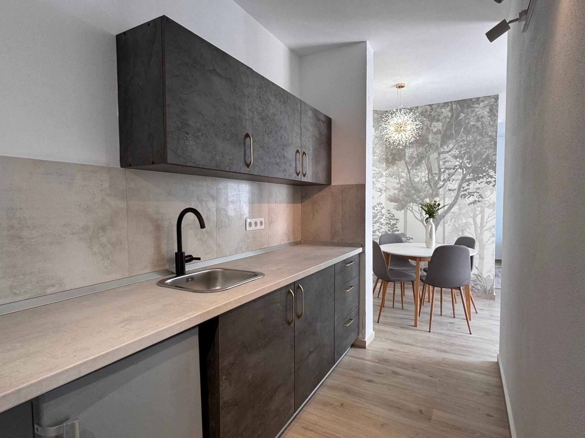At Modern Boutique Apartment *