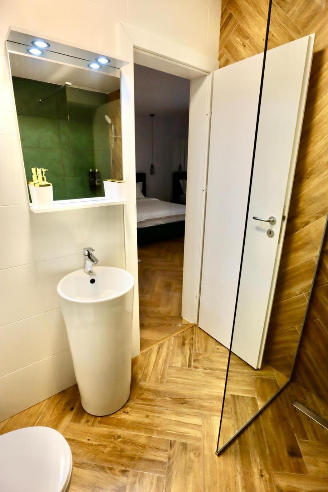 Arena Park Aparthotel