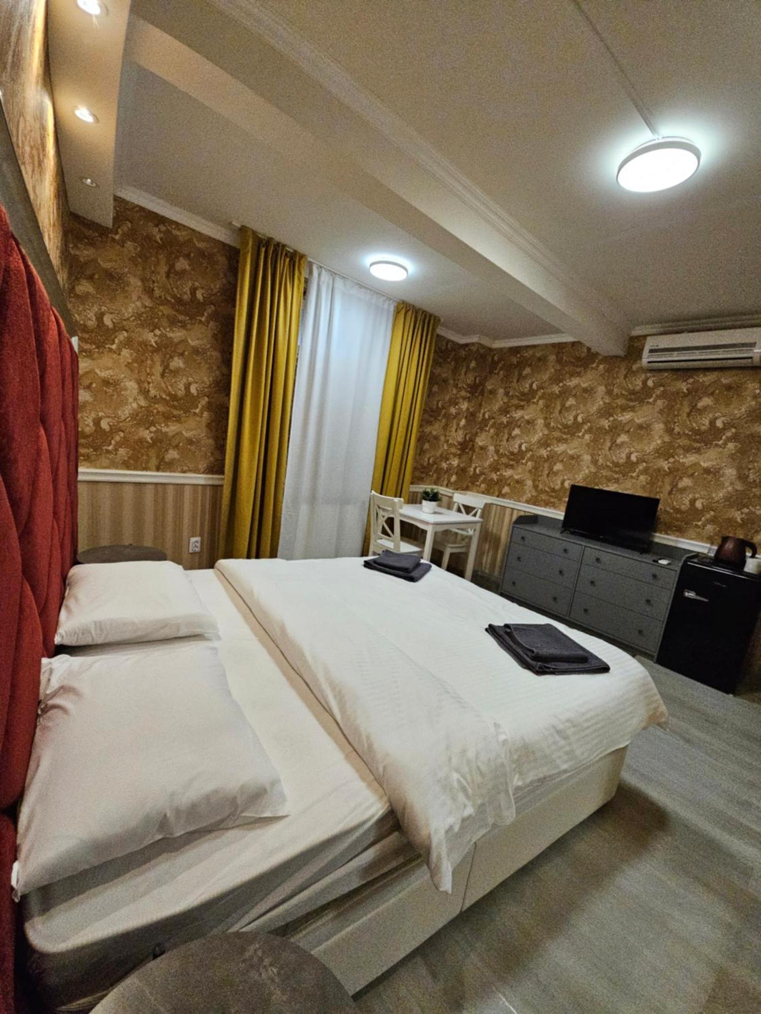 Touristic Center Jean Louis Calderon 28 Street Apartment Bucharest