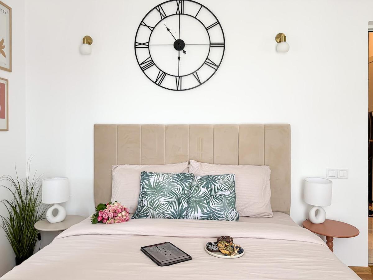 Apartament Golden Nest - M&n Bucureşti