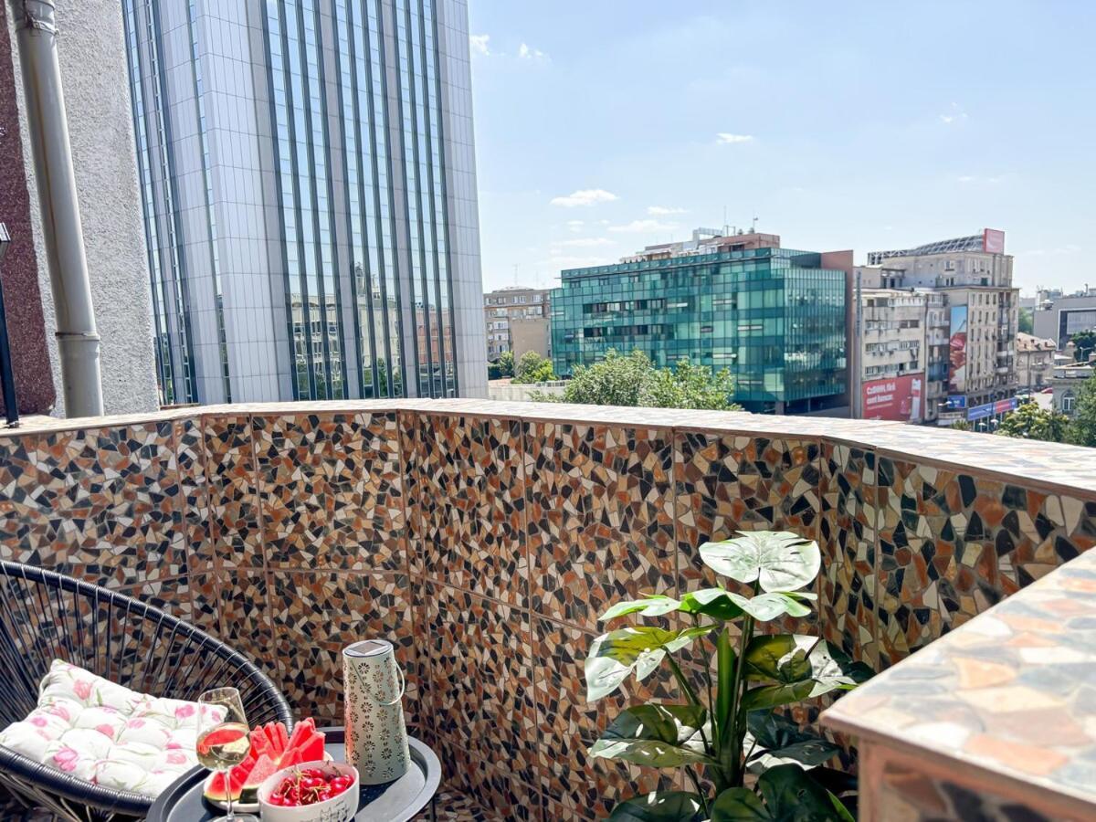 Golden Nest - M&n Apartament Bucureşti