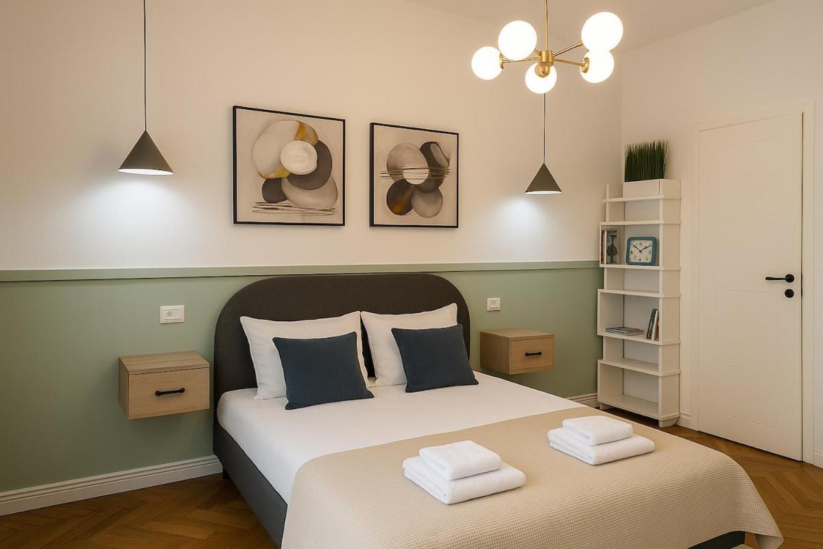 Emerald Escape - Near Cismigiu Park Apartment *