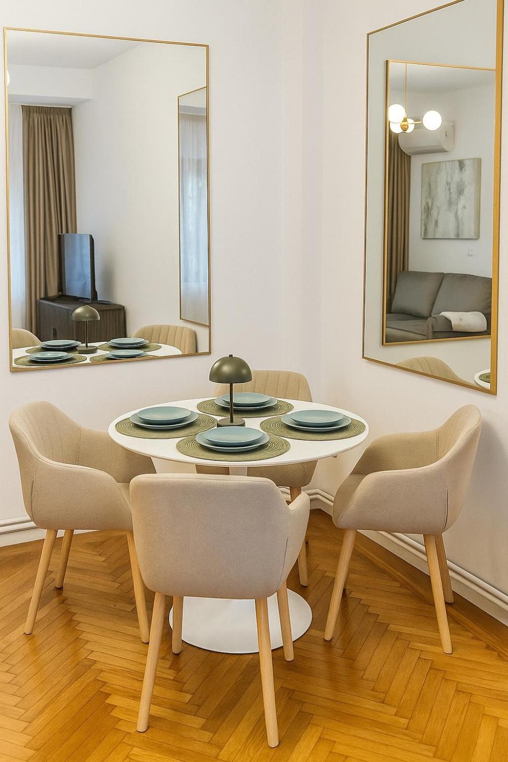 Apartment Emerald Escape - Near Cismigiu Park Bucharest