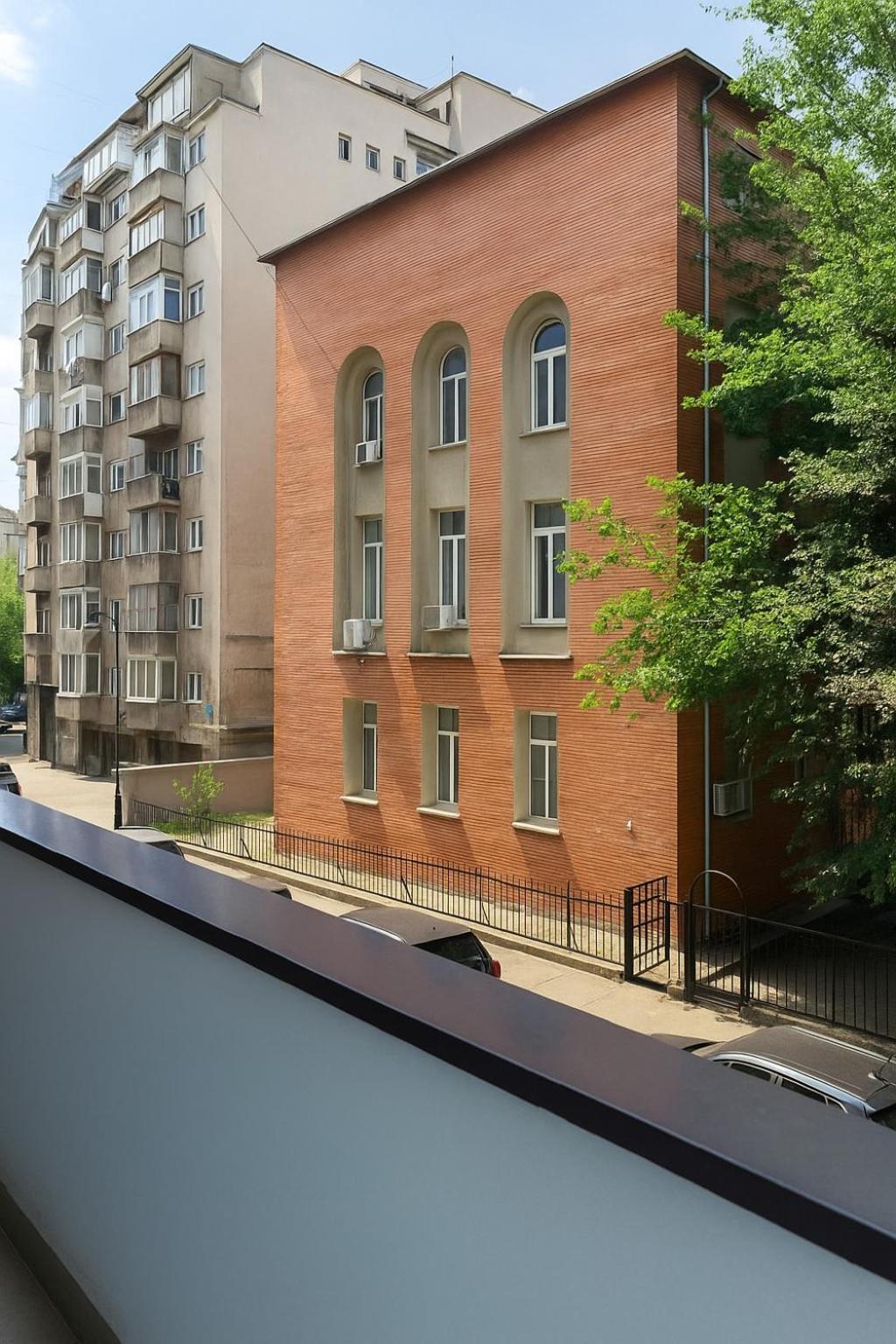 Emerald Escape - Near Cismigiu Park Bucharest