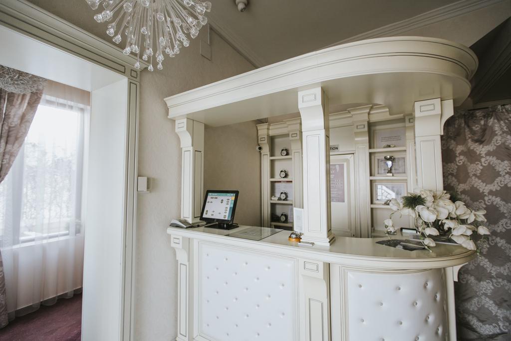 Cornelia Hotel 3*