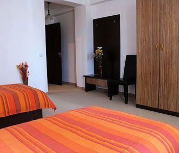Stars Hotel