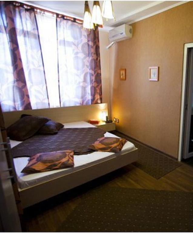 Hotel La Gil Bucureşti