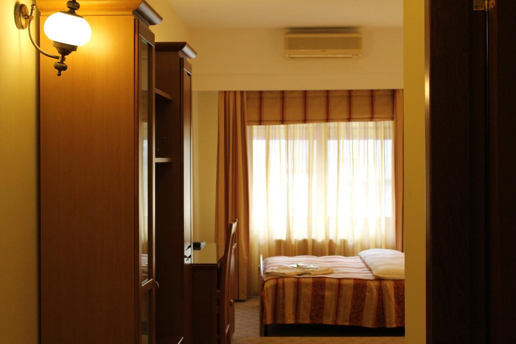 Hotel Horoscop Bucareste