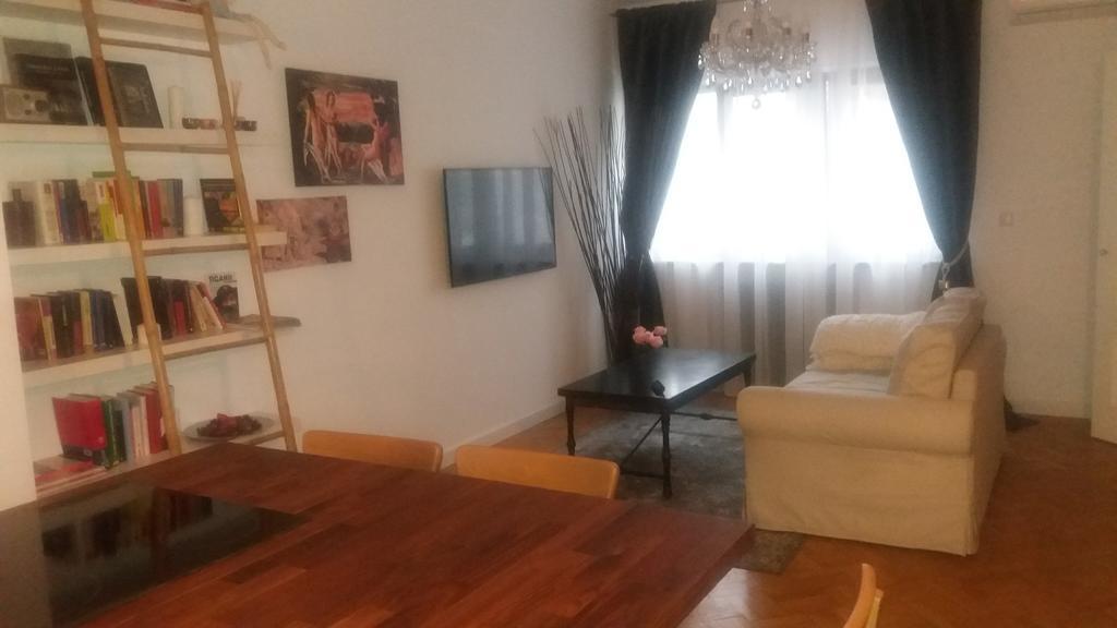 Romana Square Luxury