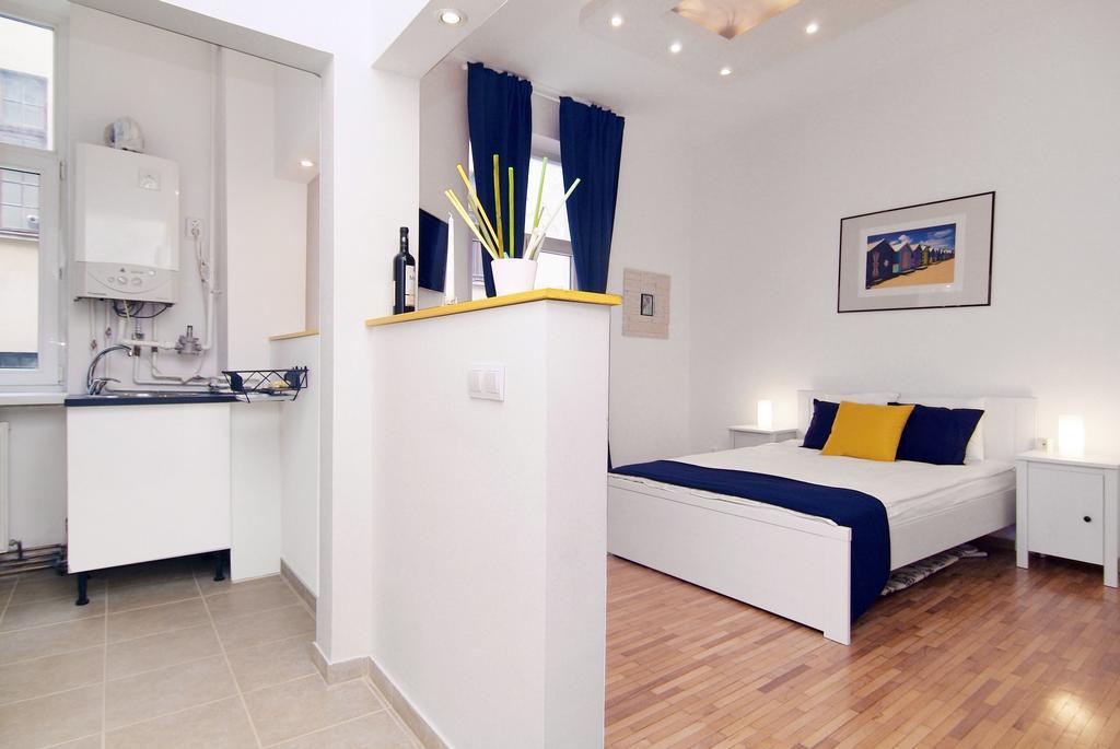 Apartment Strada Smardan Studio Bucharest