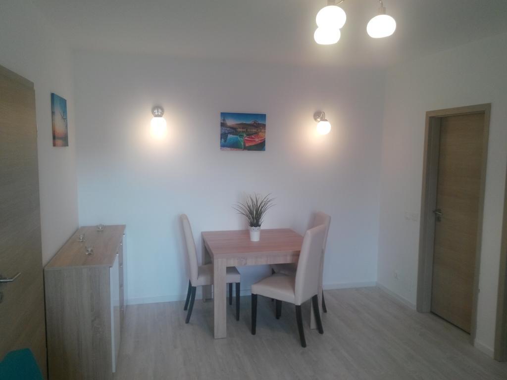 Apartamento Black & White Bucareste