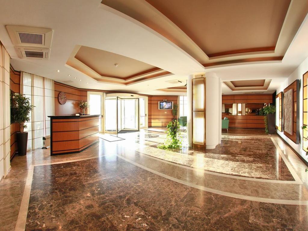 Hotel Monte Carlo Palace Bucharest