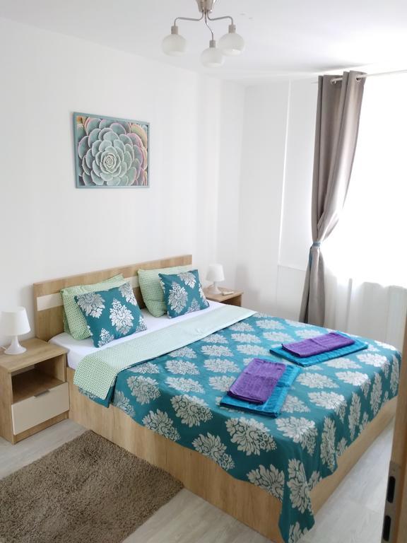 Apartamento Black & White Bucareste