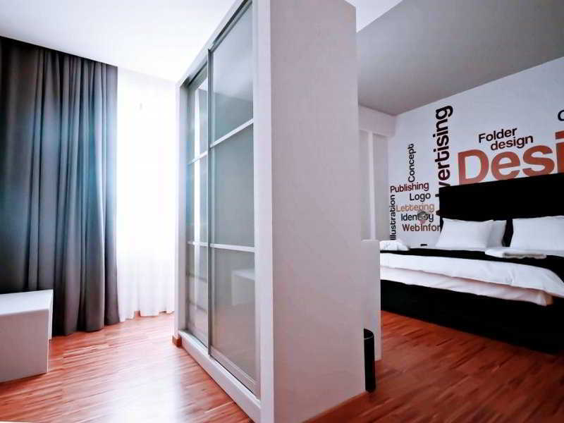 Hotel Sarroglia 4*
