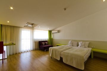 Hotel Christina Plus 4* Bucharest