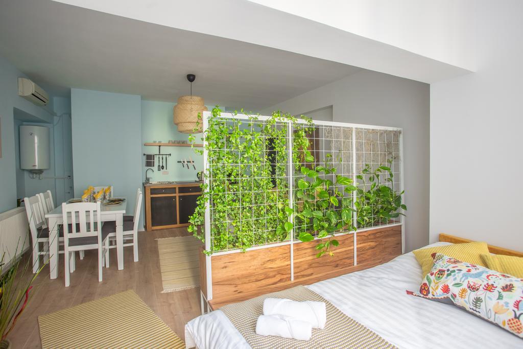 Garden By Urbanesq Apartamento *