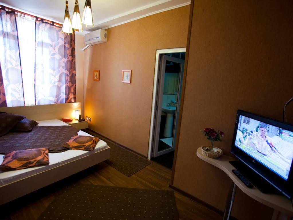 La Gil Hotel
