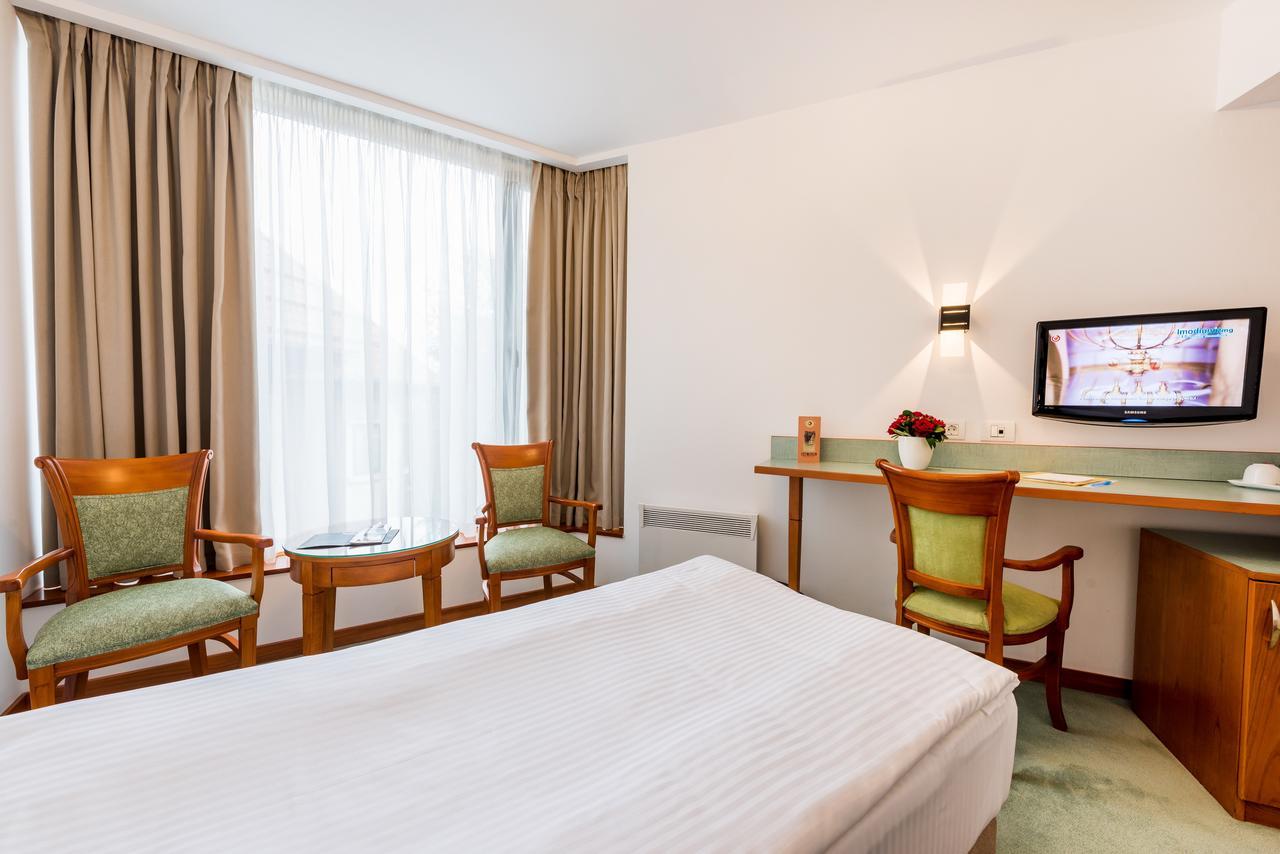 Hotel Duke Romana Center 3*