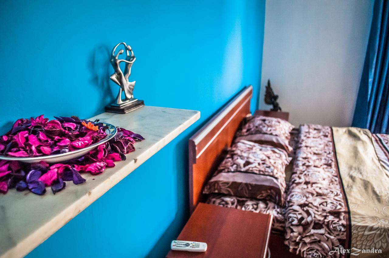 Purple Butterfly Studio In City Center *