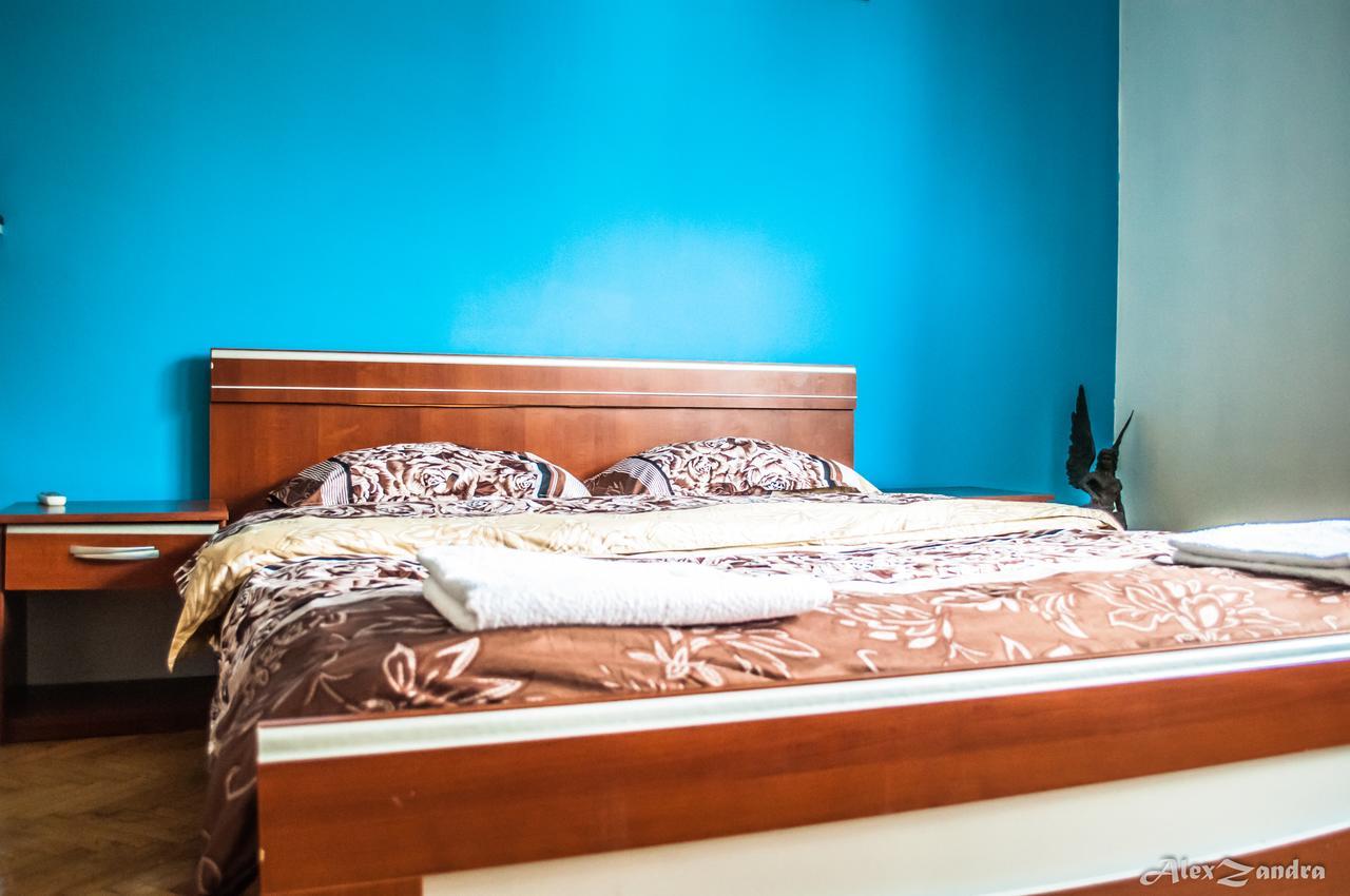 Purple Butterfly Studio In City Center Bucureşti