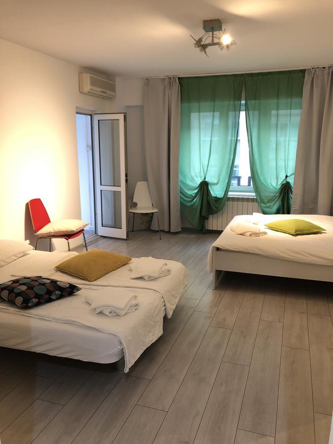 4-26 Mircea Voda Apartment *