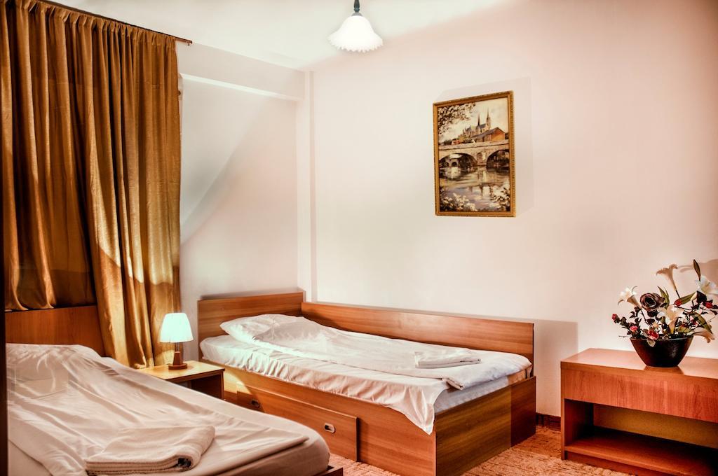 Stars Hotel 2*