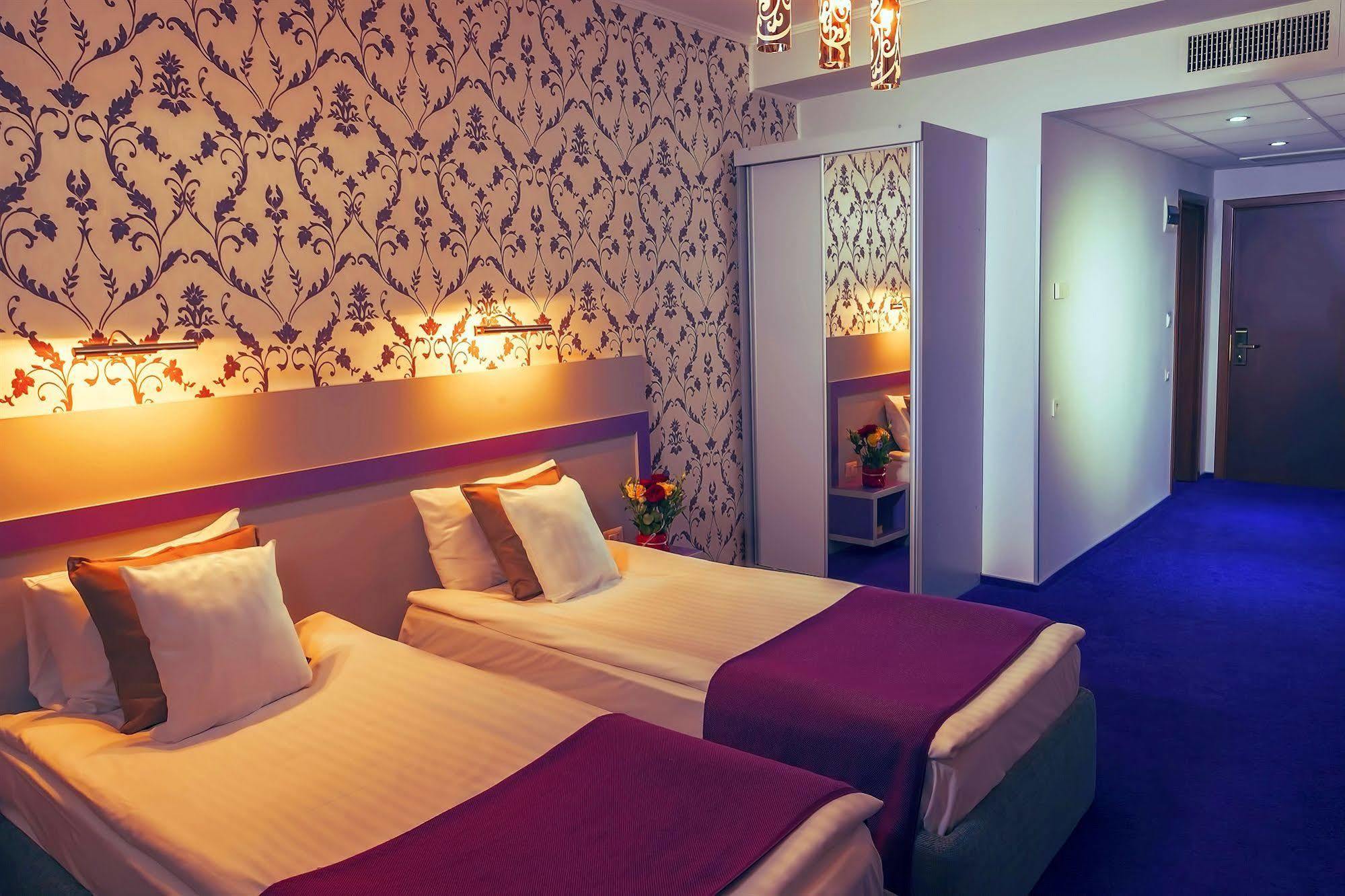 Trianon 3* Bucharest