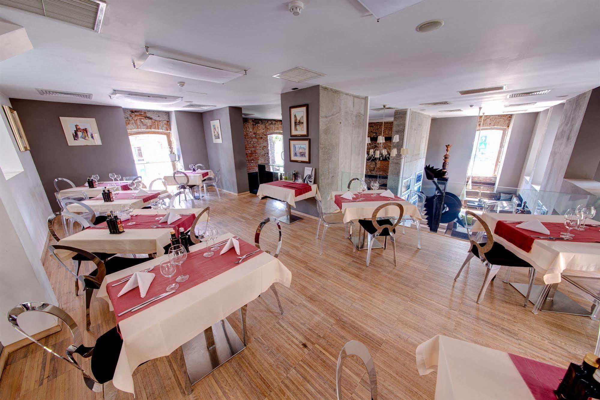 Sarroglia Hotel 4*
