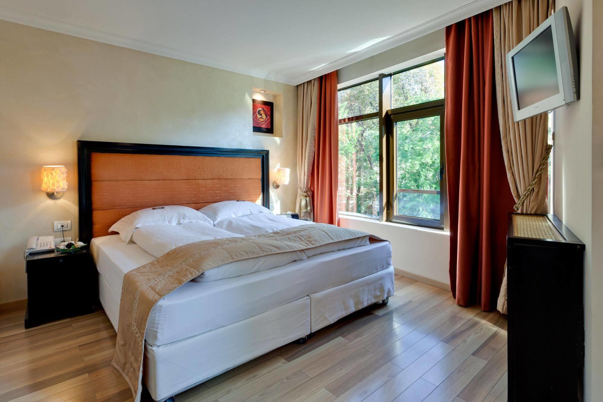Moxa Boutique Hotel 4*