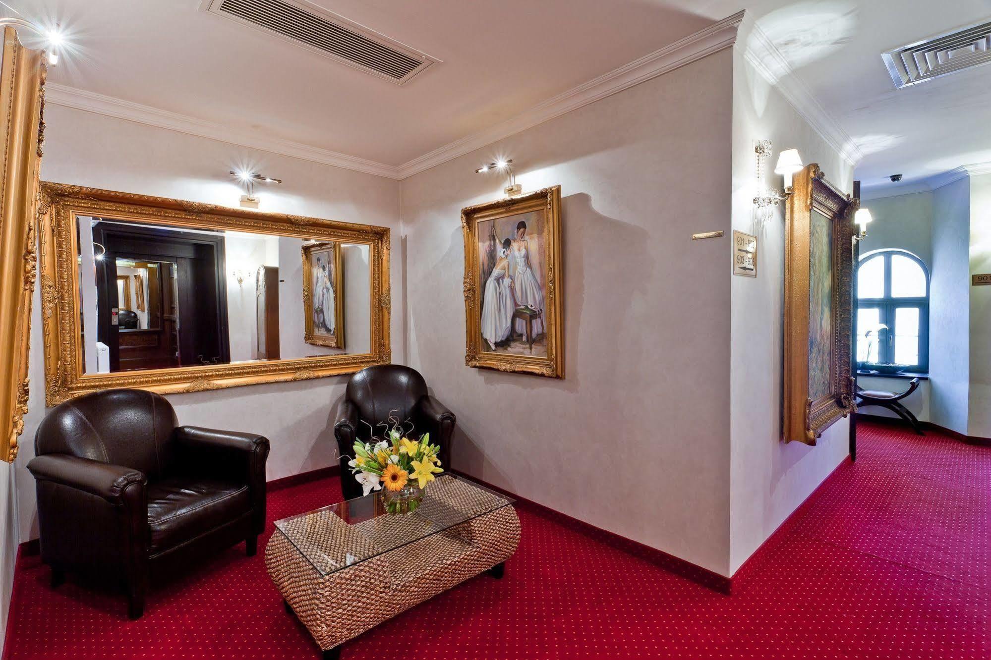 Moxa Boutique Bucharest