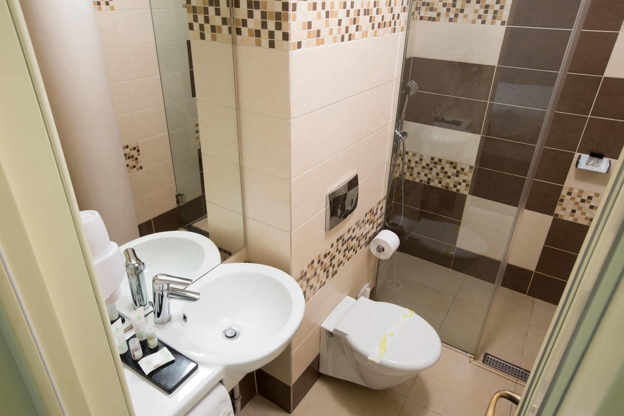 Cornelia Hotel Bucharest