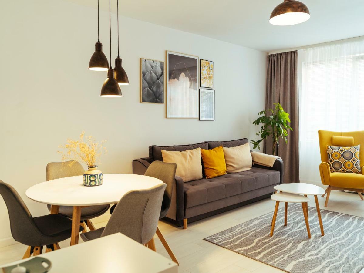 Apartment Romanian Atheneum *