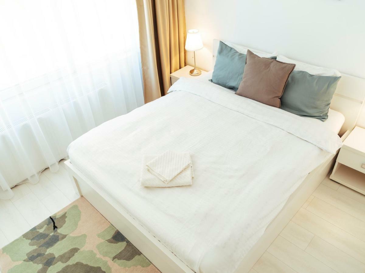 Romanian Atheneum Apartment Bucharest