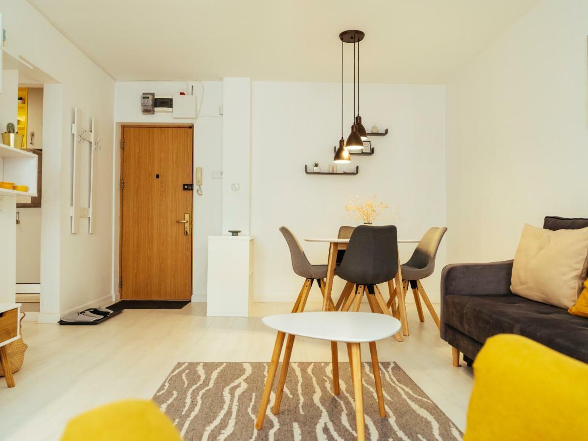 Apartment Romanian Atheneum Bucharest
