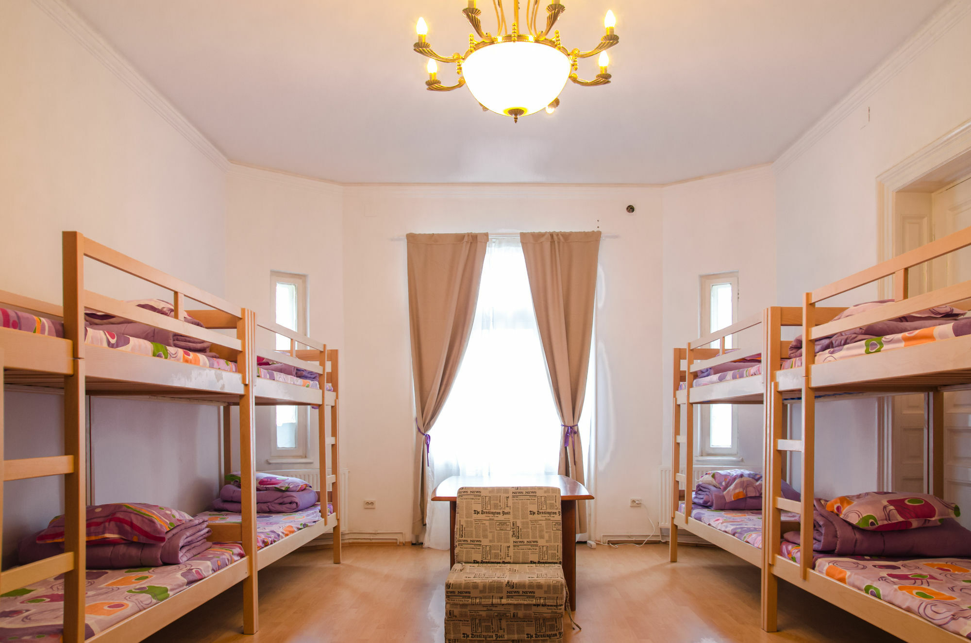 Little Bucharest Old Town Hostel *