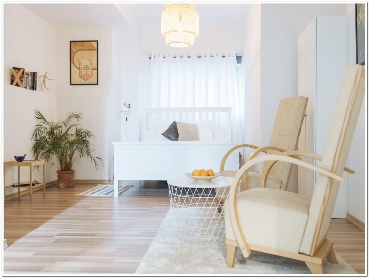 Old Town - Universitate Studio Apartamento *