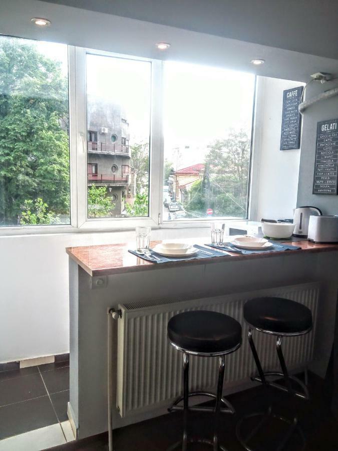 Bright Modern Apartament *