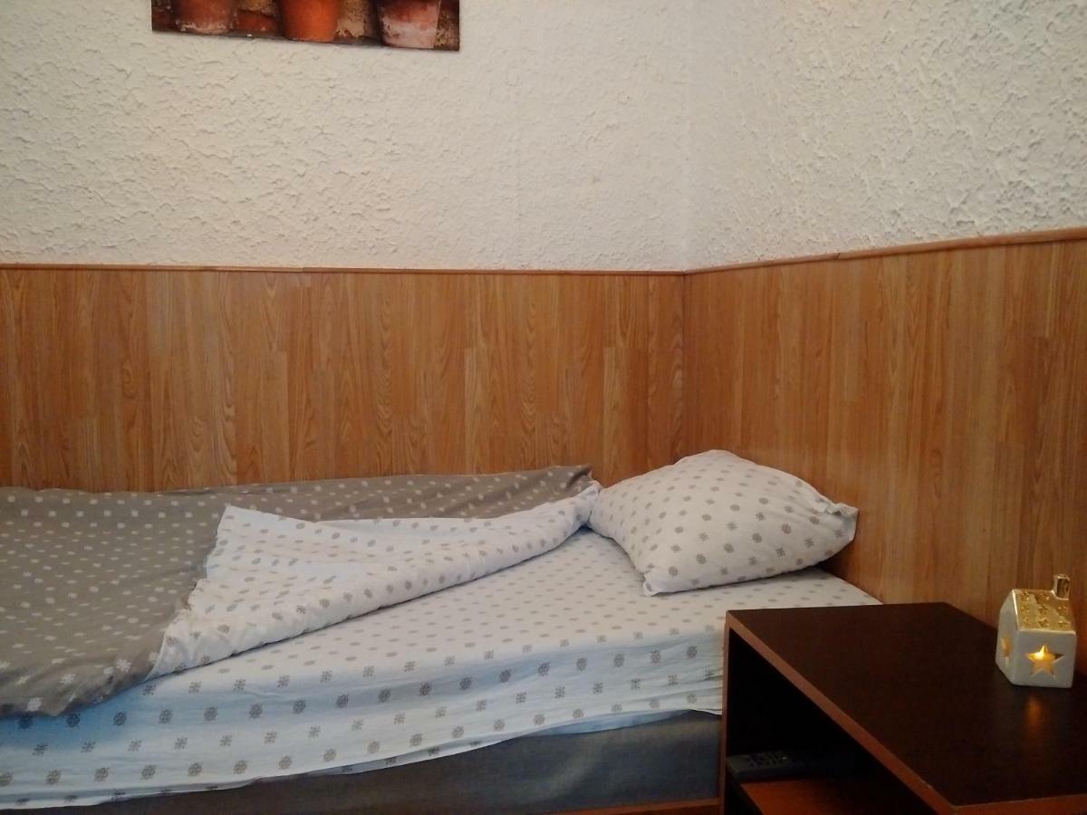 Hostel Expo