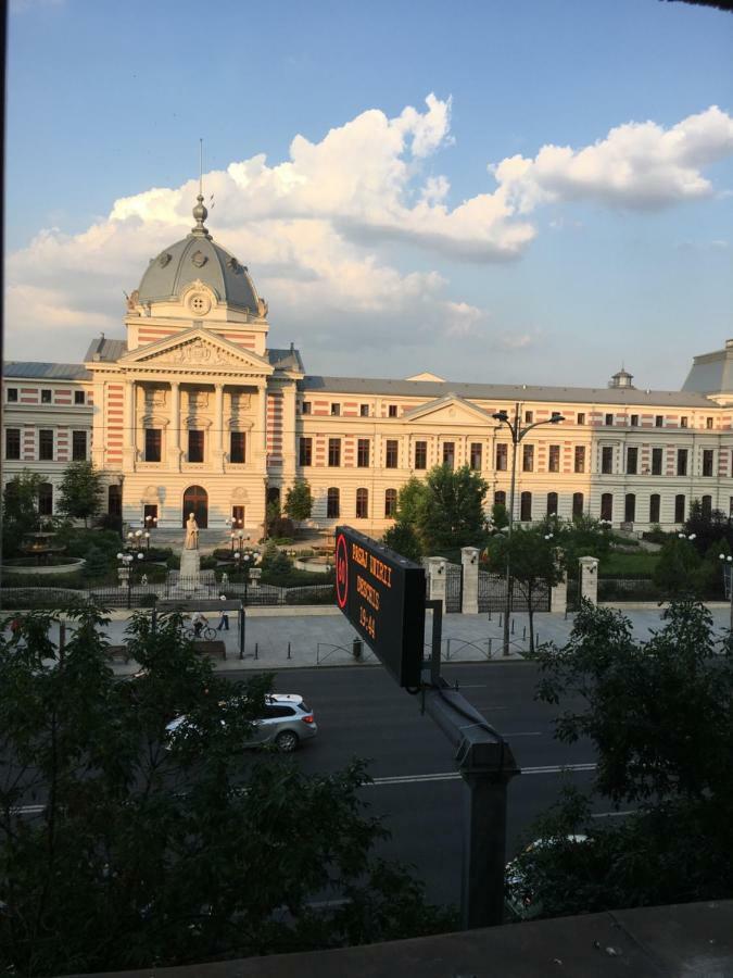Regim Universitate * Bucharest