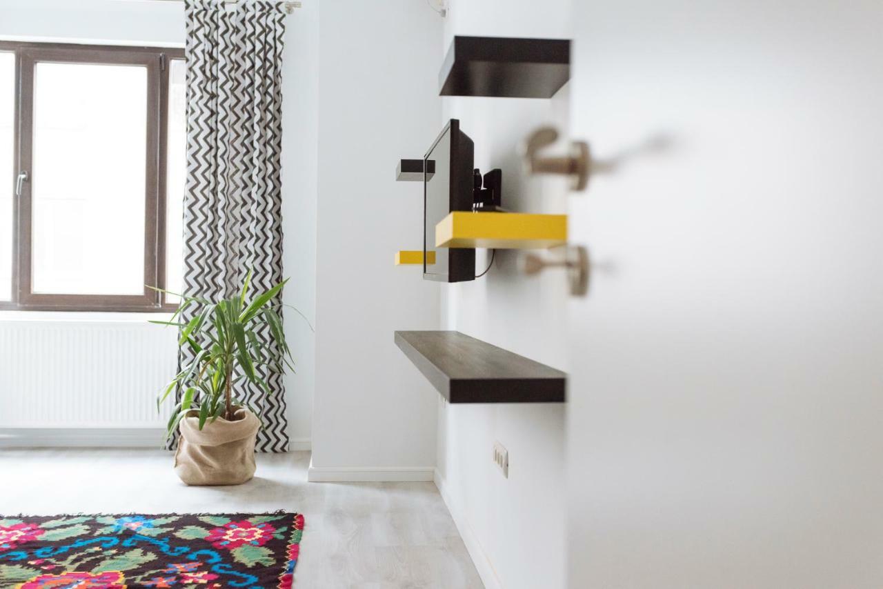 Center - Quinet Large Apartment *