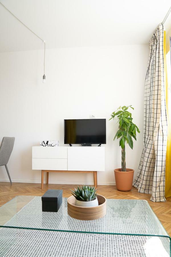 Tower View Apartment *