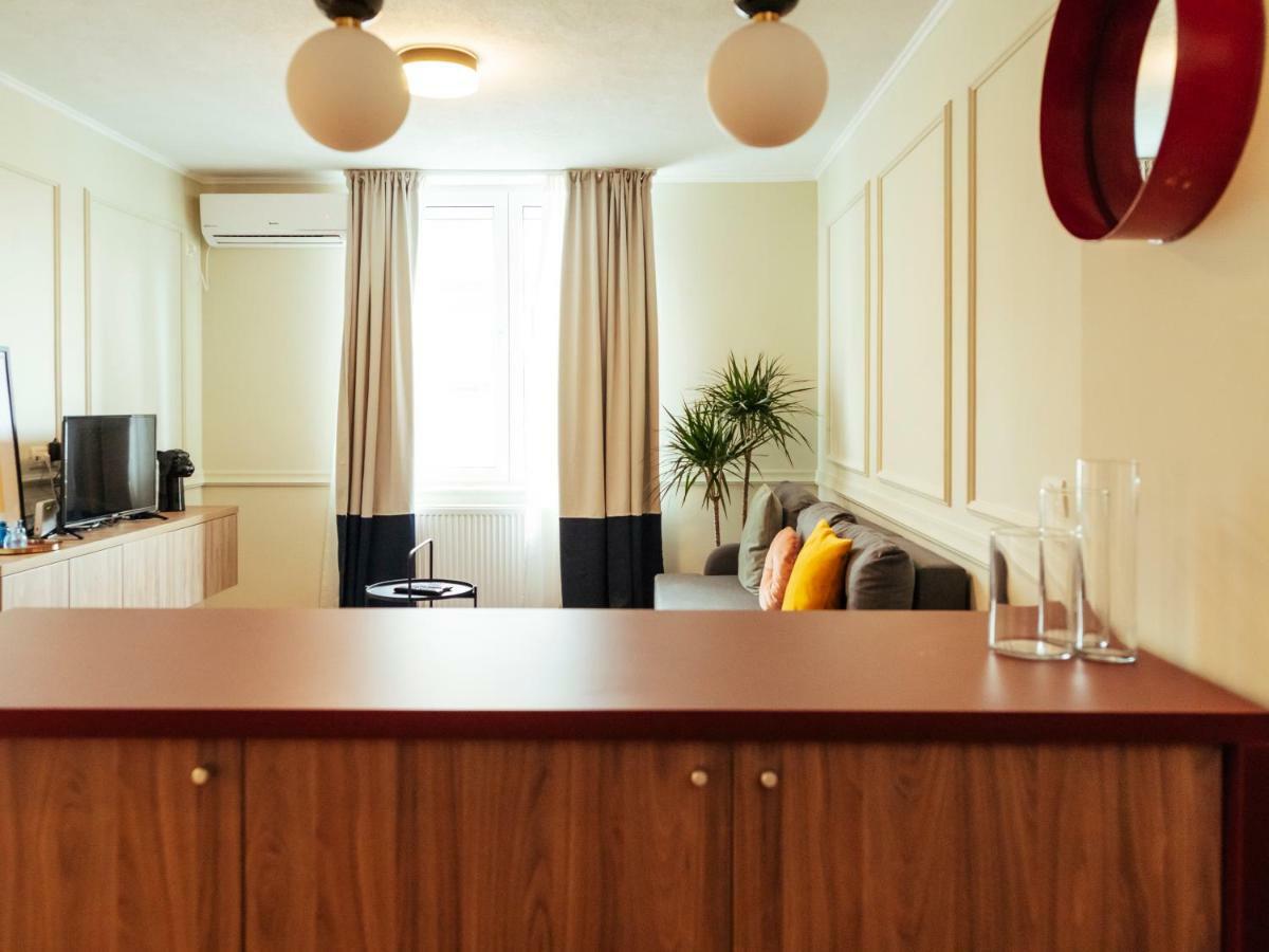Classy - Old Town Apartment *
