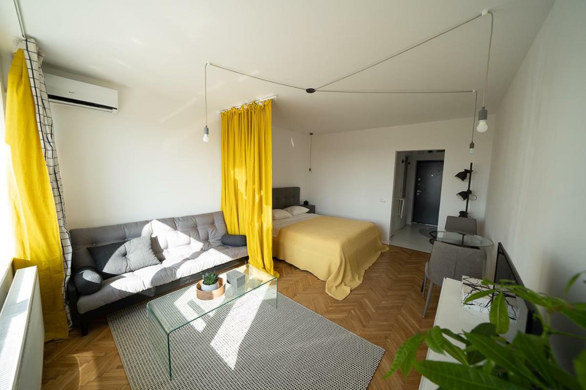 Tower View Apartment Bucharest