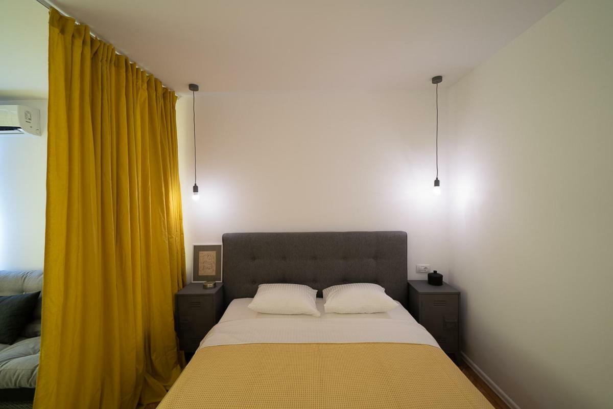 Tower View Apartment Bucharest