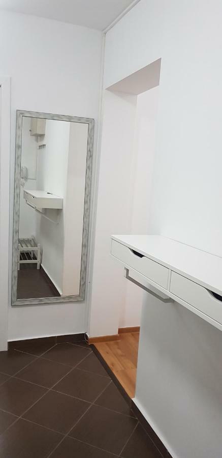 Apartment 30 Strada Ghiocei *