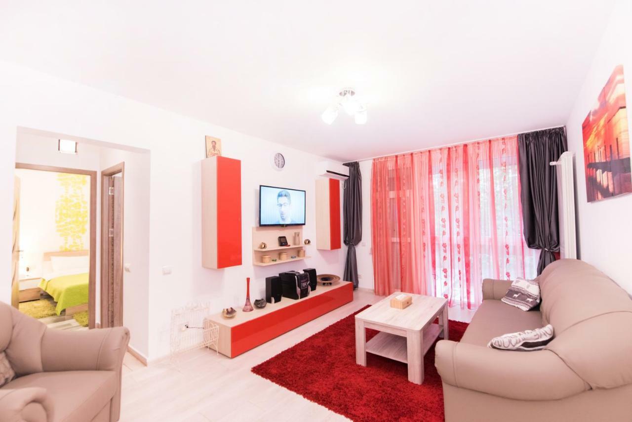 Red Apartment *