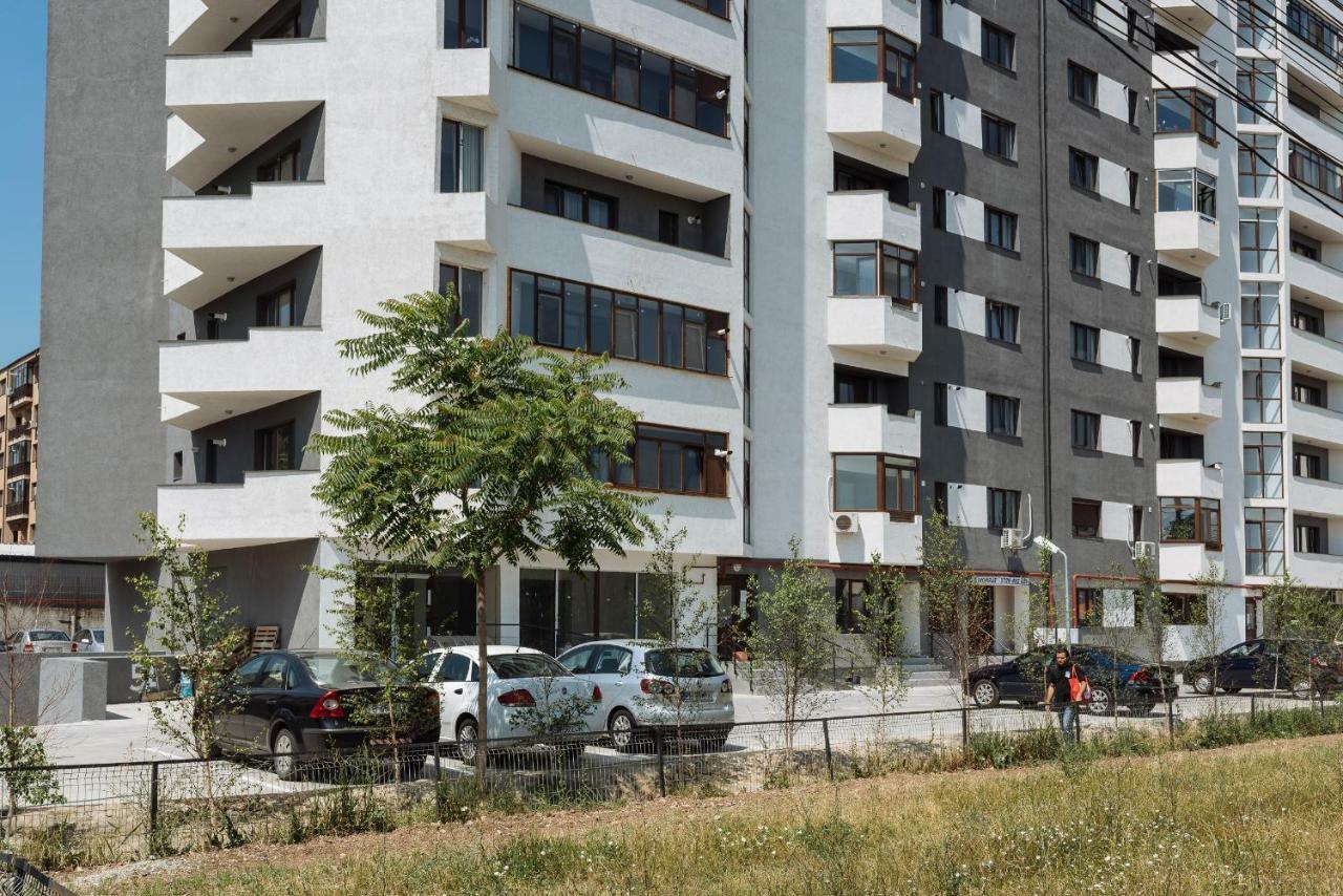 Luxury Flat 9 Near Metro * Bucharest