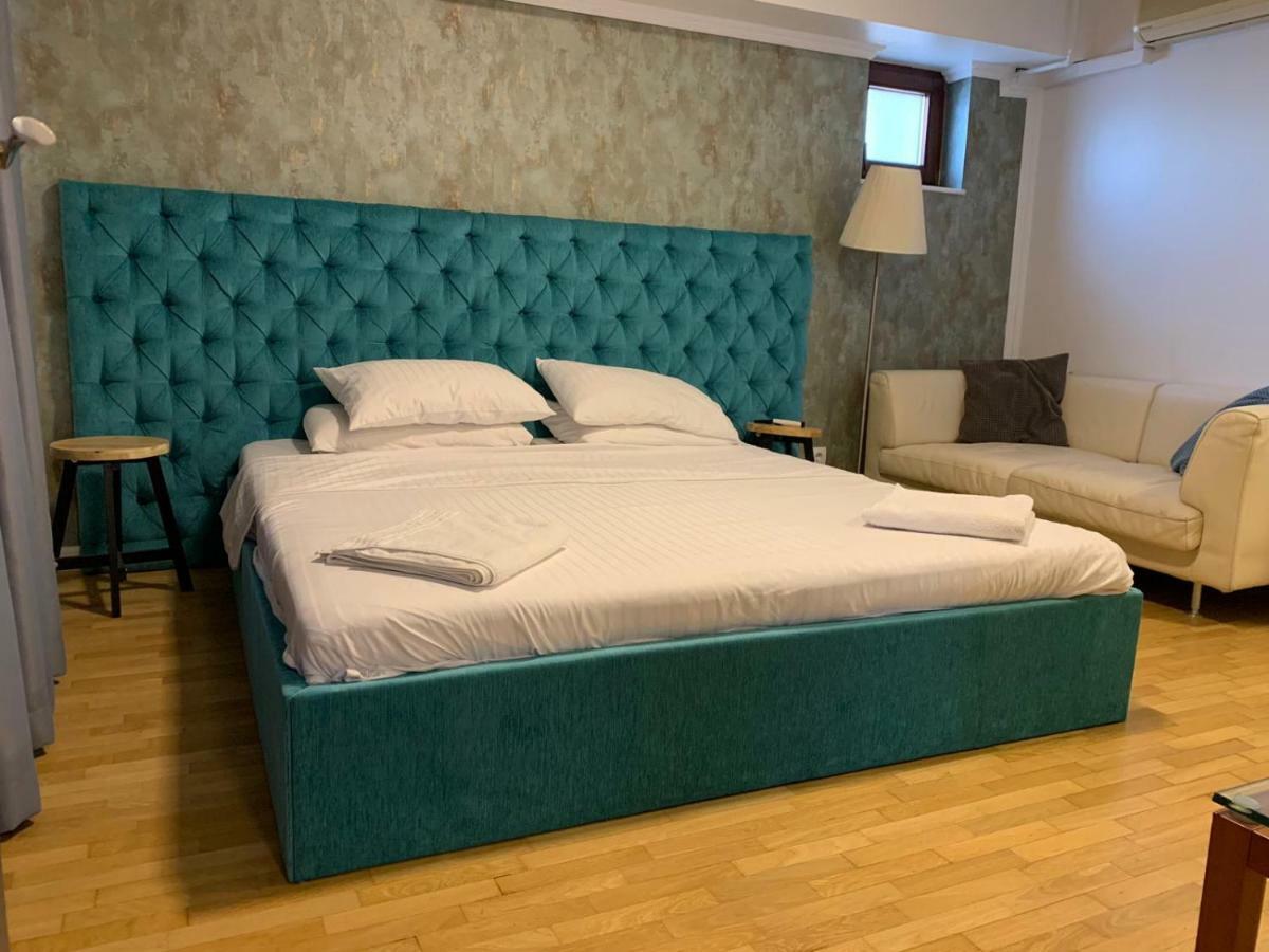 Penthouse Complex Bucureşti