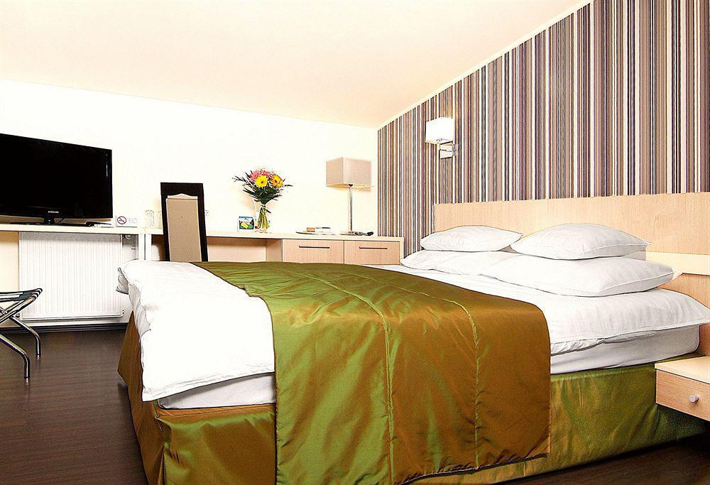 Trianon Hotel 3*