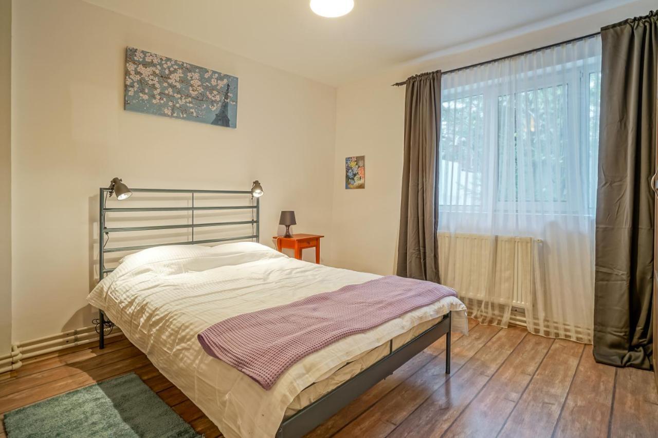Apartament Le Petit Paris - 1bdr Apt. Alba Iulia Square Bucureşti
